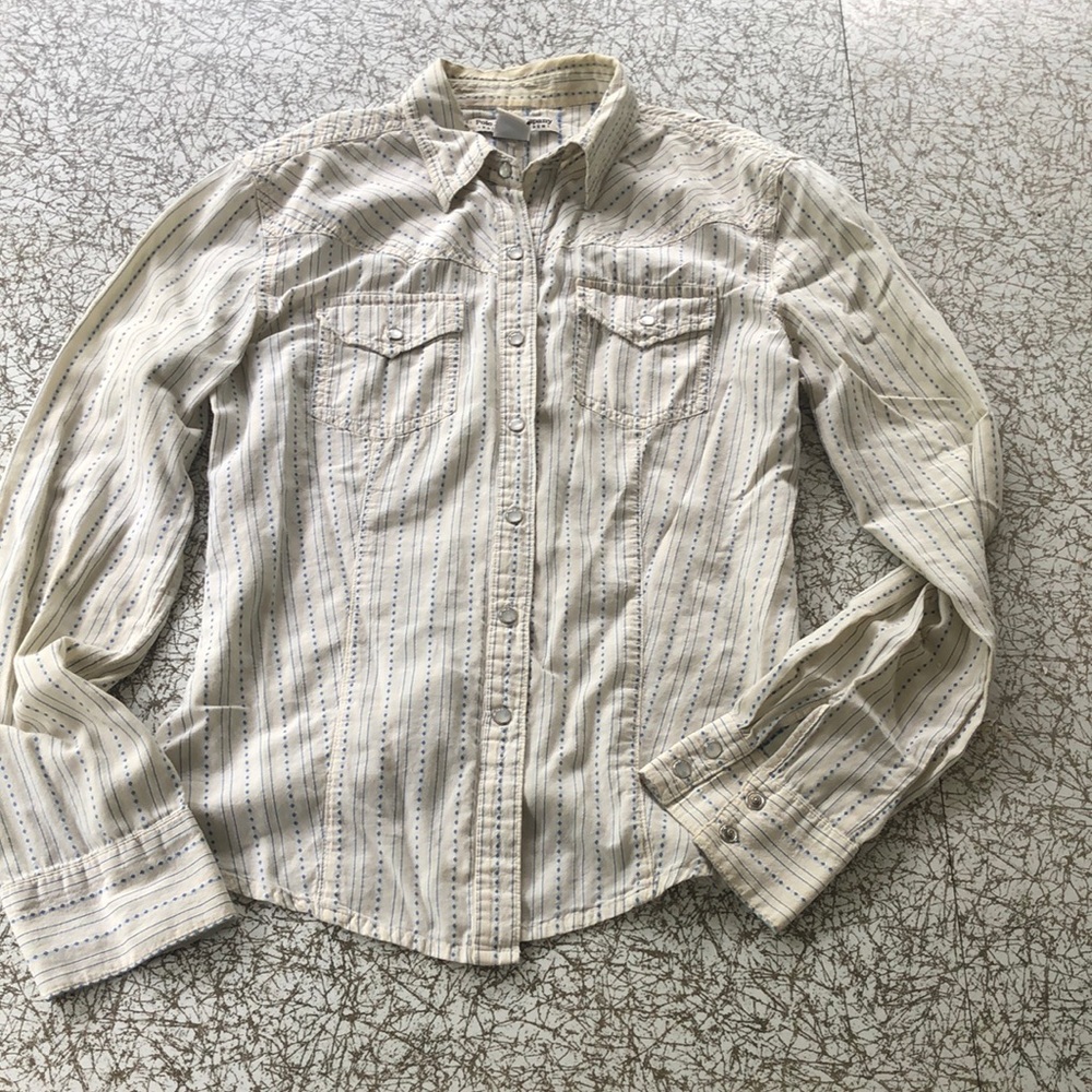 Ralph Lauren Polo light blue striped on cream vintage cowgirl 🤠 styled shirt.